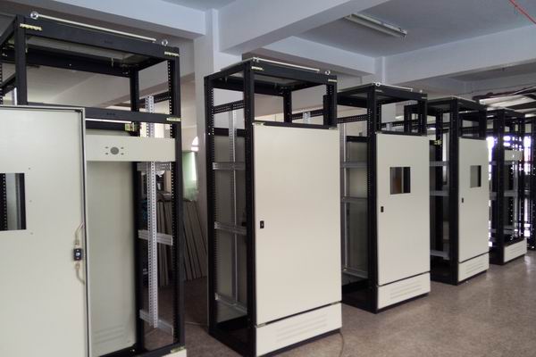 京山控制箱-3683谈谈控制箱的维护和保养事